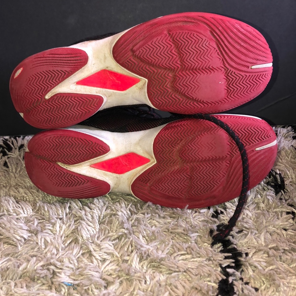 Air Jordan Shoes black and red - Picture 4 of 5